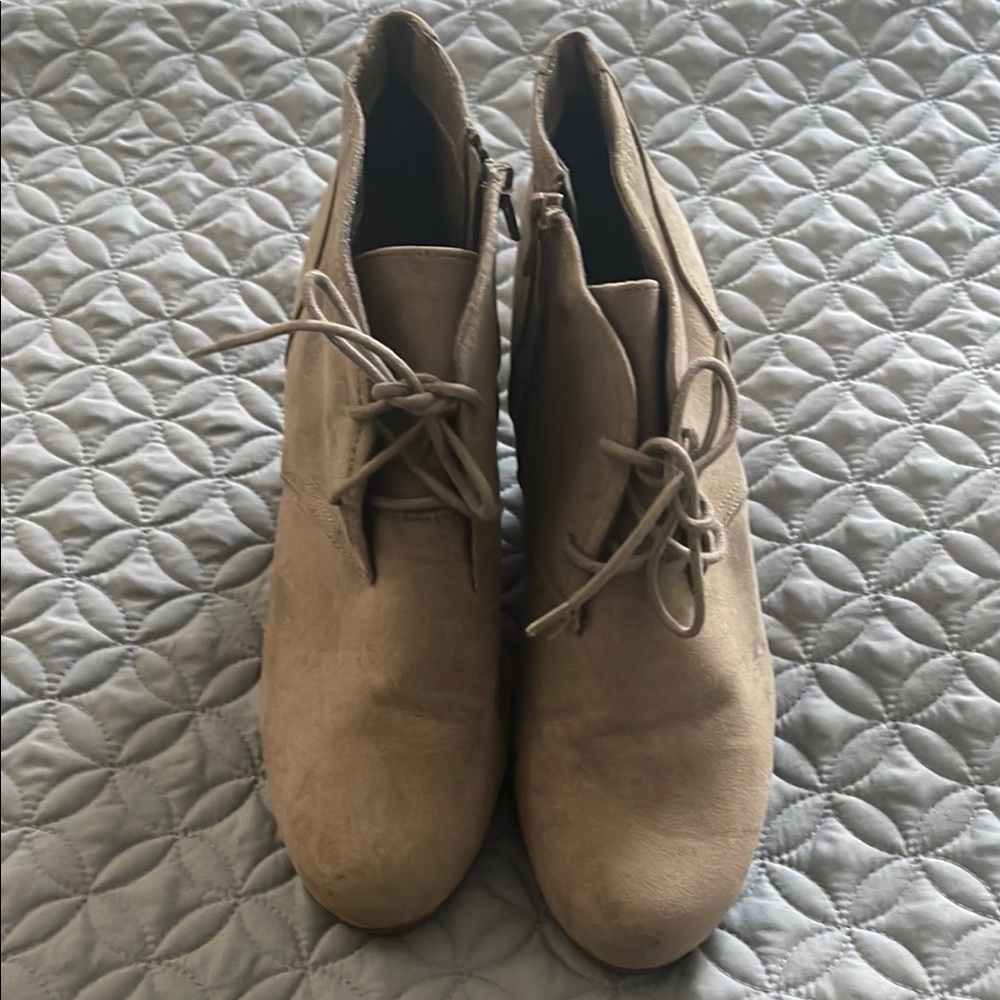 Tan Ankle Boots with Suede Finish and Lace-Up Design